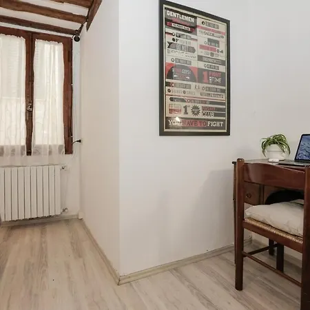 アパート Storico A 2km Dal Duomo Di